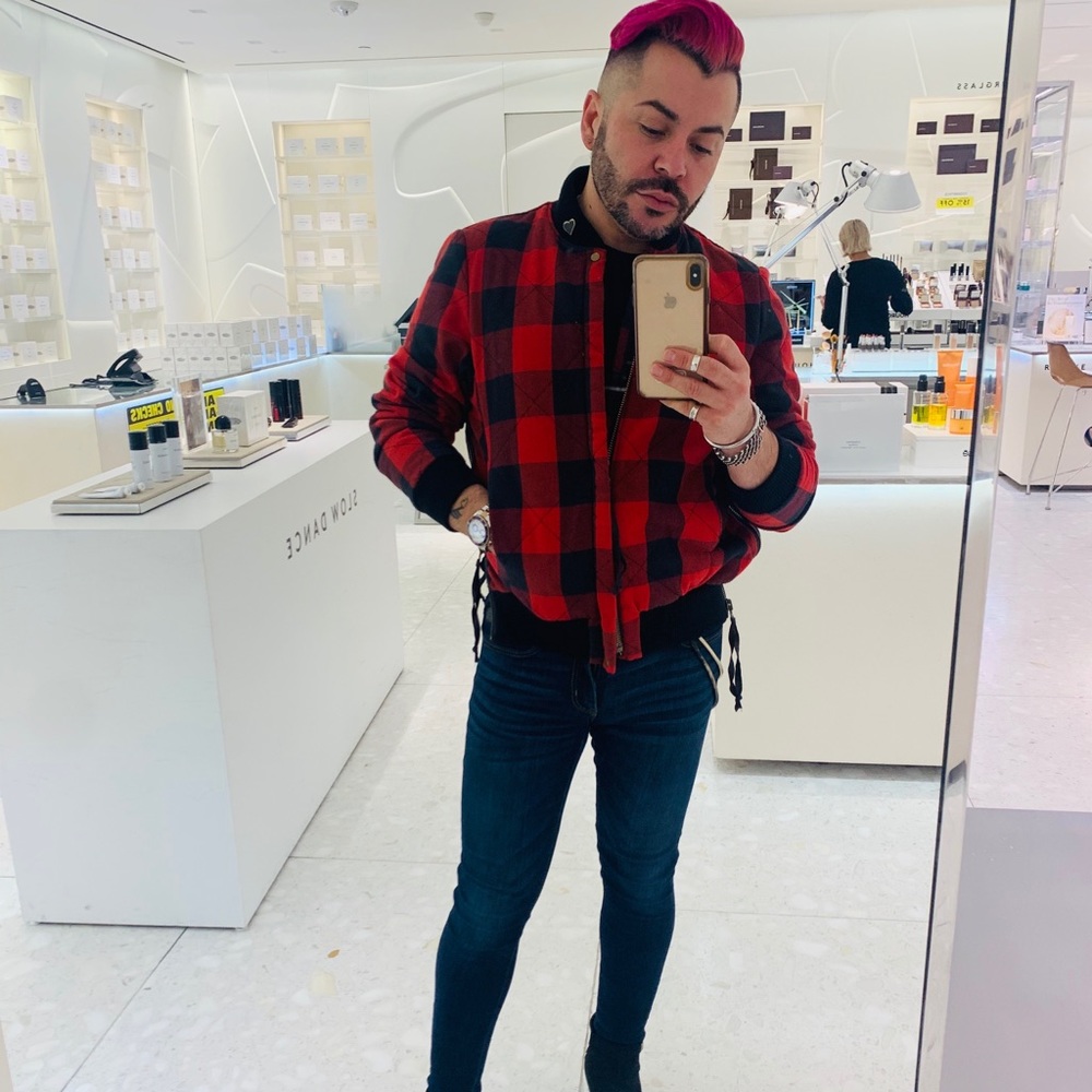 Meet your Posher, Anthony gabriel